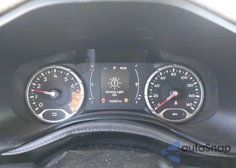 2018 Jeep Renegade Sport 4X4 from USA, damaged, VIN ZACCJBAB0JPH51939